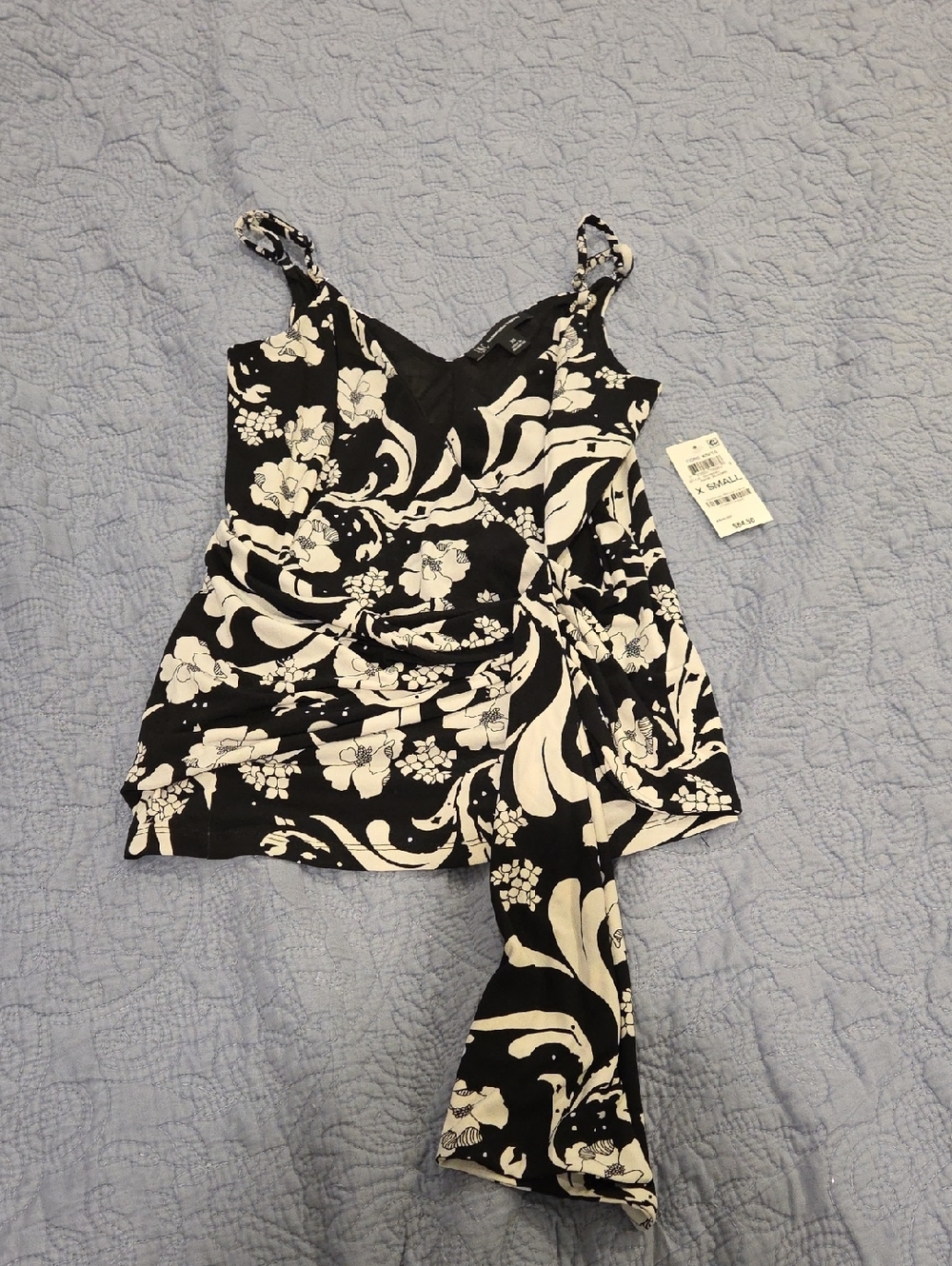 INC International Concepts Black and White Floral Tank Top Size XS, New W/tags!